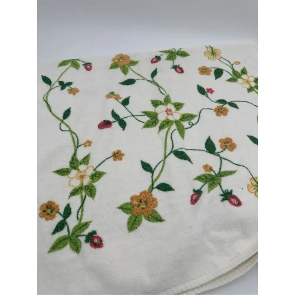 Set Of 3 Vintage Utica fine Arts JP Stevens 1 Bath And 2Hand Towels Strawberries